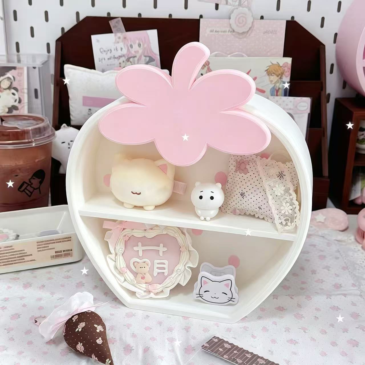 Desk Setup Girly - Милый клубничный органайзер для кукол, напечатанный